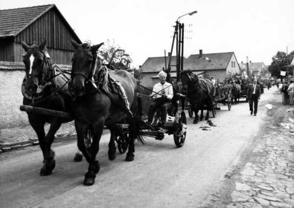 Historie obce Slatina