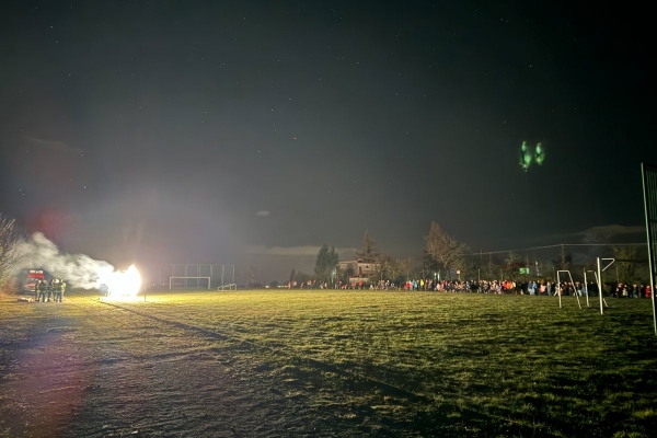 Ohňostrojem na hřišti jsme přivítali nový rok 2024