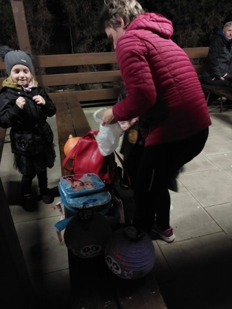 Tradiční dlabání dýní u kulturního domu oslavilo Haloween