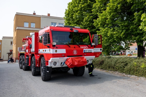 Kácení máje bylo spojeno s oslavami 135 let od založení místního hasičského sboru