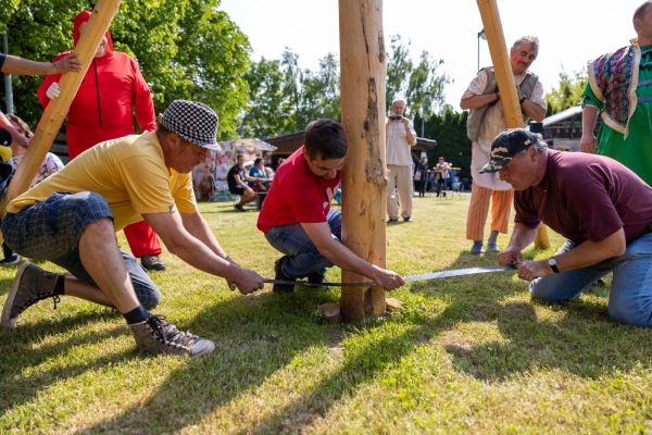Kácení máje bylo spojeno s oslavami 135 let od založení místního hasičského sboru