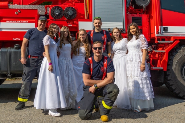 Kácení máje bylo spojeno s oslavami 135 let od založení místního hasičského sboru