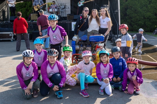 Kácení máje bylo spojeno s oslavami 135 let od založení místního hasičského sboru