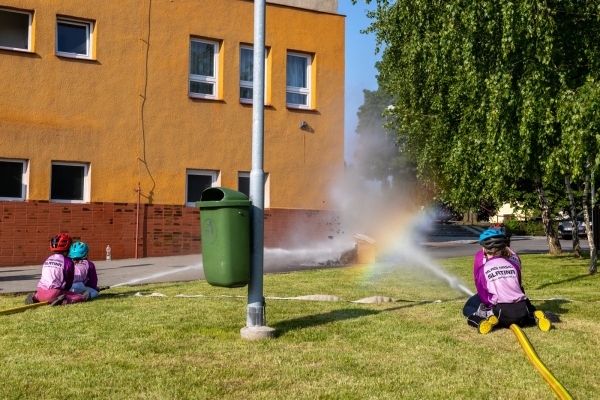 Kácení máje bylo spojeno s oslavami 135 let od založení místního hasičského sboru