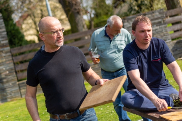 Po dvouleté pauze stojí za kulturním domem májka