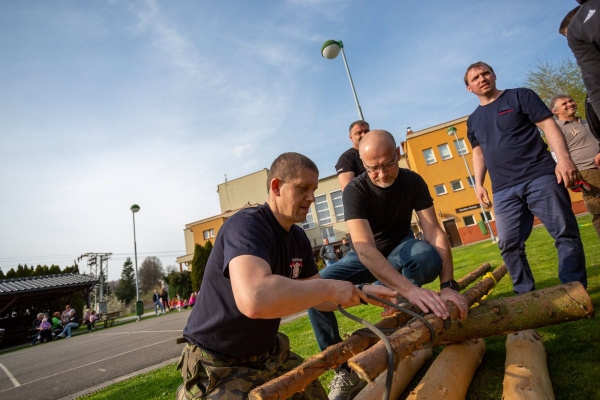 Po dvouleté pauze stojí za kulturním domem májka