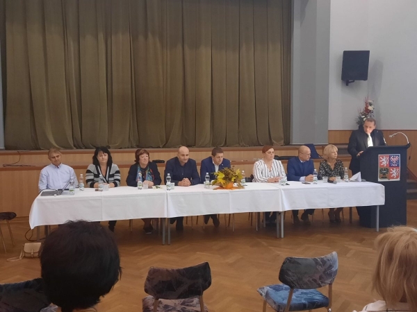 V pondělí poprvé zasedalo nové Zastupitelstvo obce Slatina