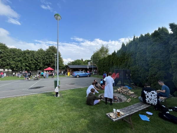 Více než stovka dětí prošla pohádkovým lesem, čekalo na ně osm stanovišť