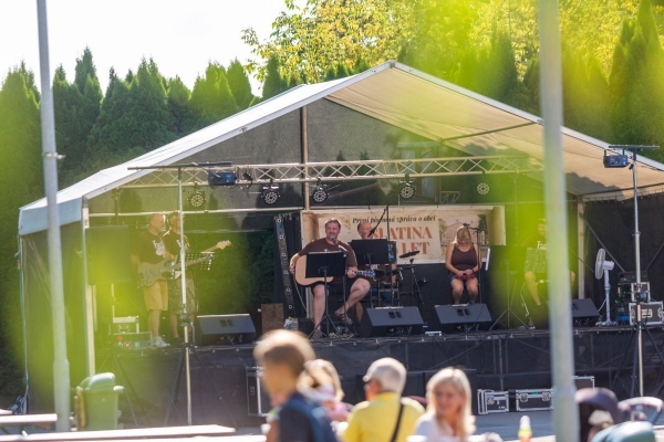 Občané si připomněli 650 let od první písemné zmínky o obci Slatina