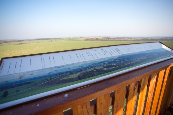 Na Rozhledně Slatina přibyly velkoformátové panoramatické fotografie, pomohou s orientací