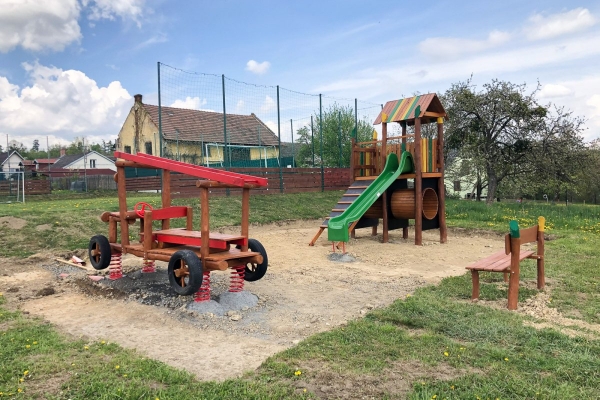Ve Slatině i na Novém Světě brzy otevřeme nová hřiště pro děti