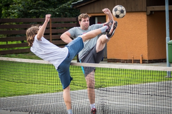 Ve Slatině se bojovalo o pohár starosty obce v nohejbale