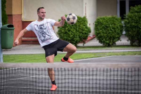 Ve Slatině se bojovalo o pohár starosty obce v nohejbale