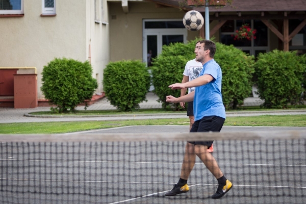 Ve Slatině se bojovalo o pohár starosty obce v nohejbale