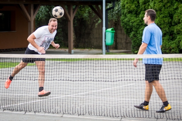 Ve Slatině se bojovalo o pohár starosty obce v nohejbale