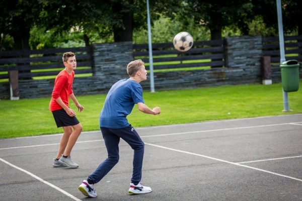 Ve Slatině se bojovalo o pohár starosty obce v nohejbale