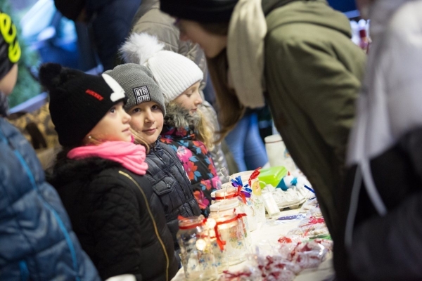 Sedmý ročník tradičního Adventního setkání občanů nejen Slatiny a Nového Světa proběhl v sobotu