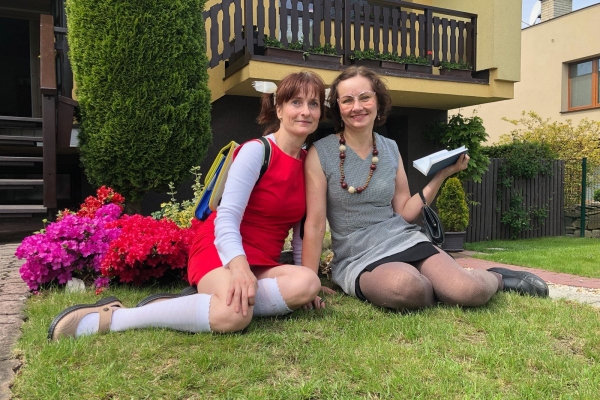 Kácení máje bylo zahájeno dopoledním „pozýváním“ s hlasitou střelbou a občerstvením