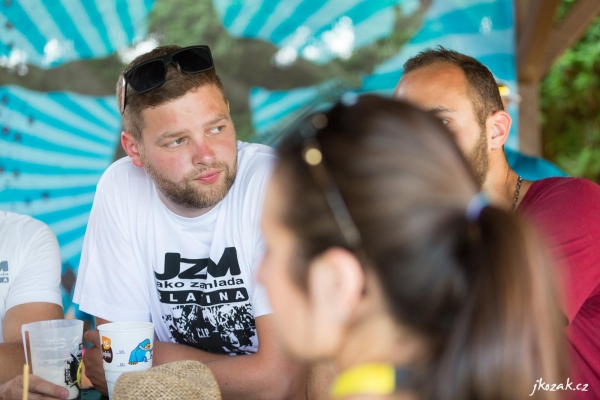 Už dvacet let se ve Slatině setkáváme Jako Za Mlada