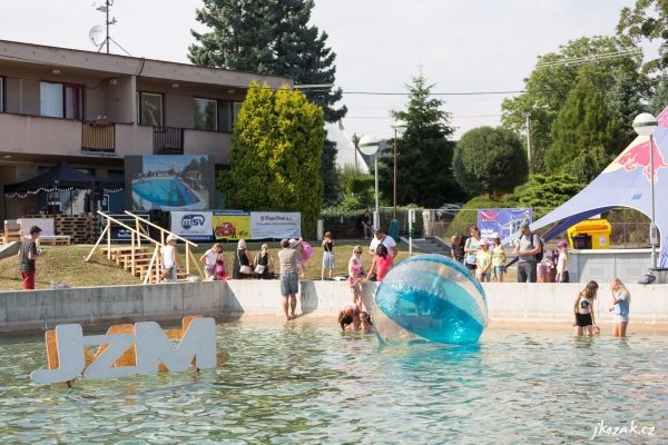 Už dvacet let se ve Slatině setkáváme Jako Za Mlada