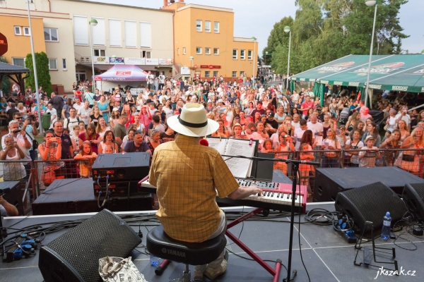 Už dvacet let se ve Slatině setkáváme Jako Za Mlada