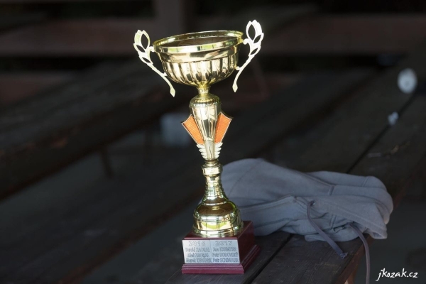 Tradičního nohejbalového turnaje O putovní pohár starosty obce Slatina se zúčastnila čtyři družstva