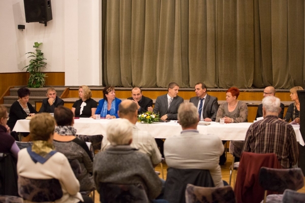 V kulturním domě proběhlo ustavující zasedání Zastupitelstva obce Slatina
