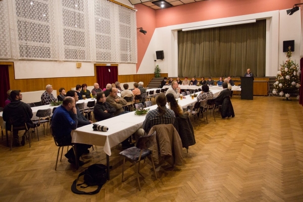 První zasedání nového Zastupitelstva obce Slatina bylo zároveň posledním v letošním roce