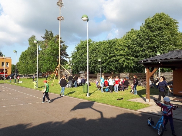 Cesta pohádkovým lesem přilákala více než sto dětí