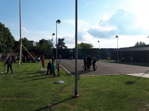 Cesta pohádkovým lesem přilákala více než sto dětí