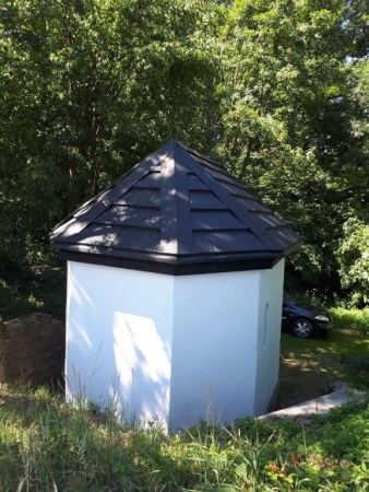 Střecha kapličky Cyrilky prošla rekonstrukcí, obnovena byla i výmalba interiéru a fasády