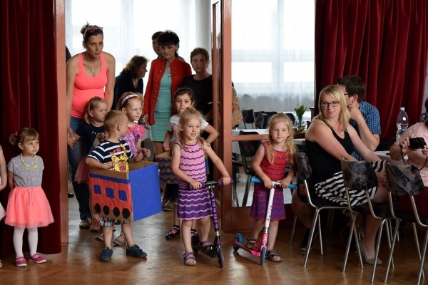V kulturním domě vystoupily ke Dni matek místní děti