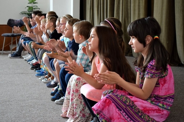 V kulturním domě vystoupily ke Dni matek místní děti